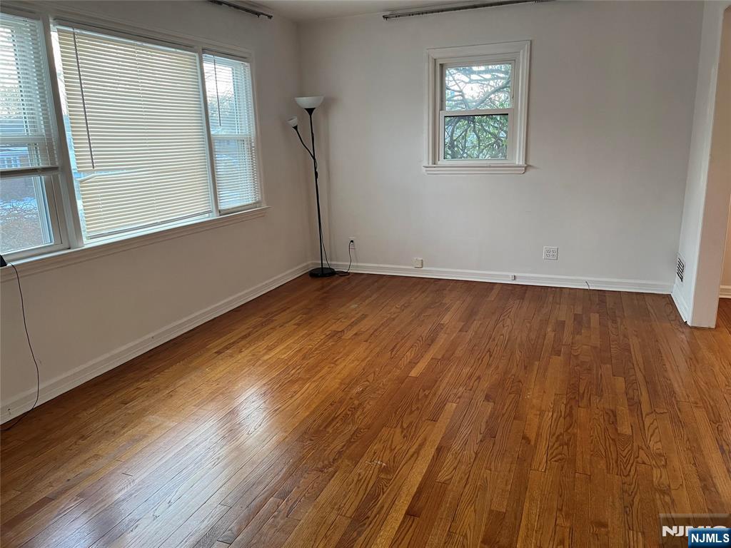 93 Delmar Avenue Cresskill, NJ 07626 - Photo 2 of 23