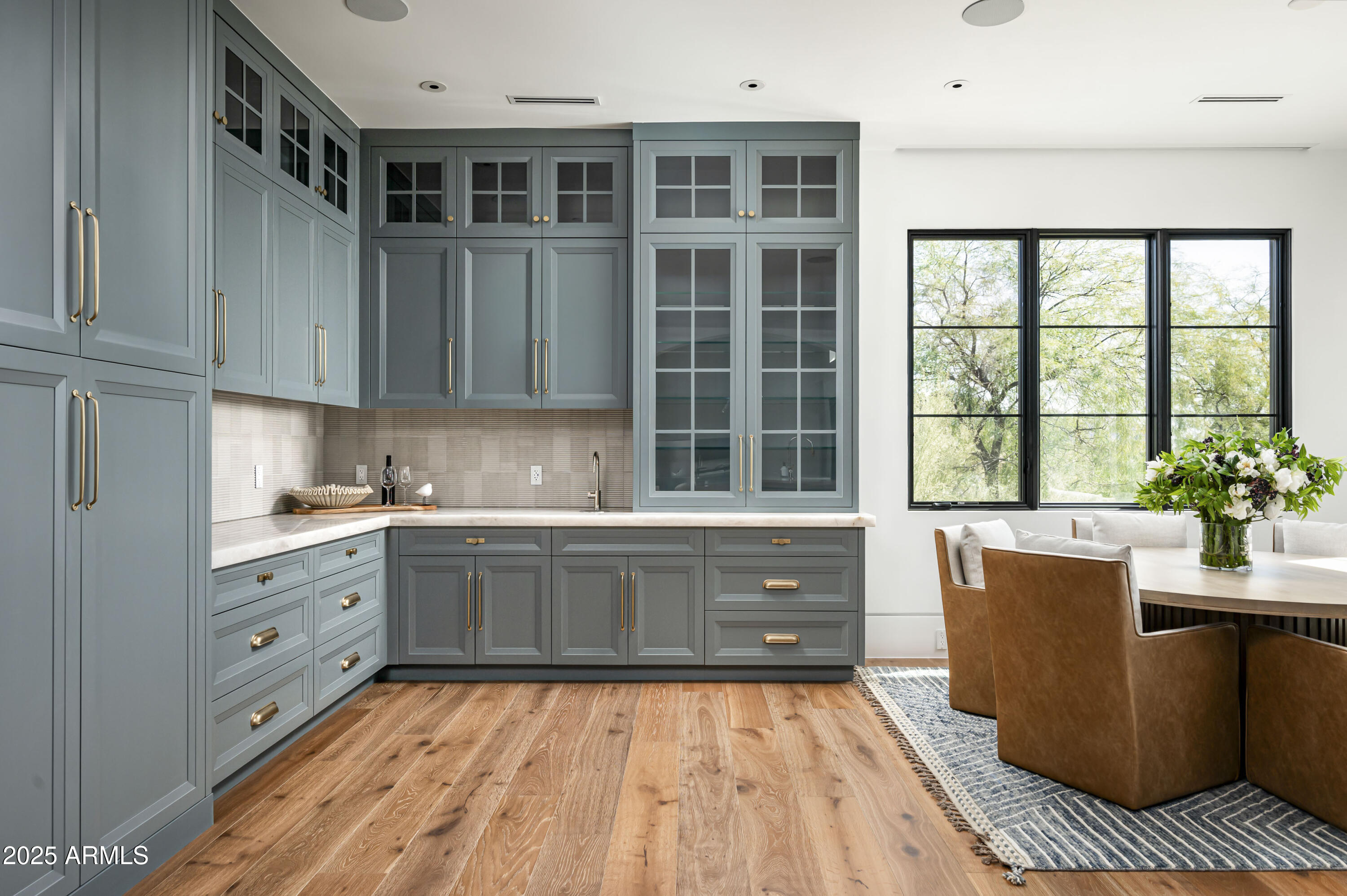 6825 North 39th Place Paradise Valley, AZ 85253 - Photo 13 of 42 Sparkling H2O Tap