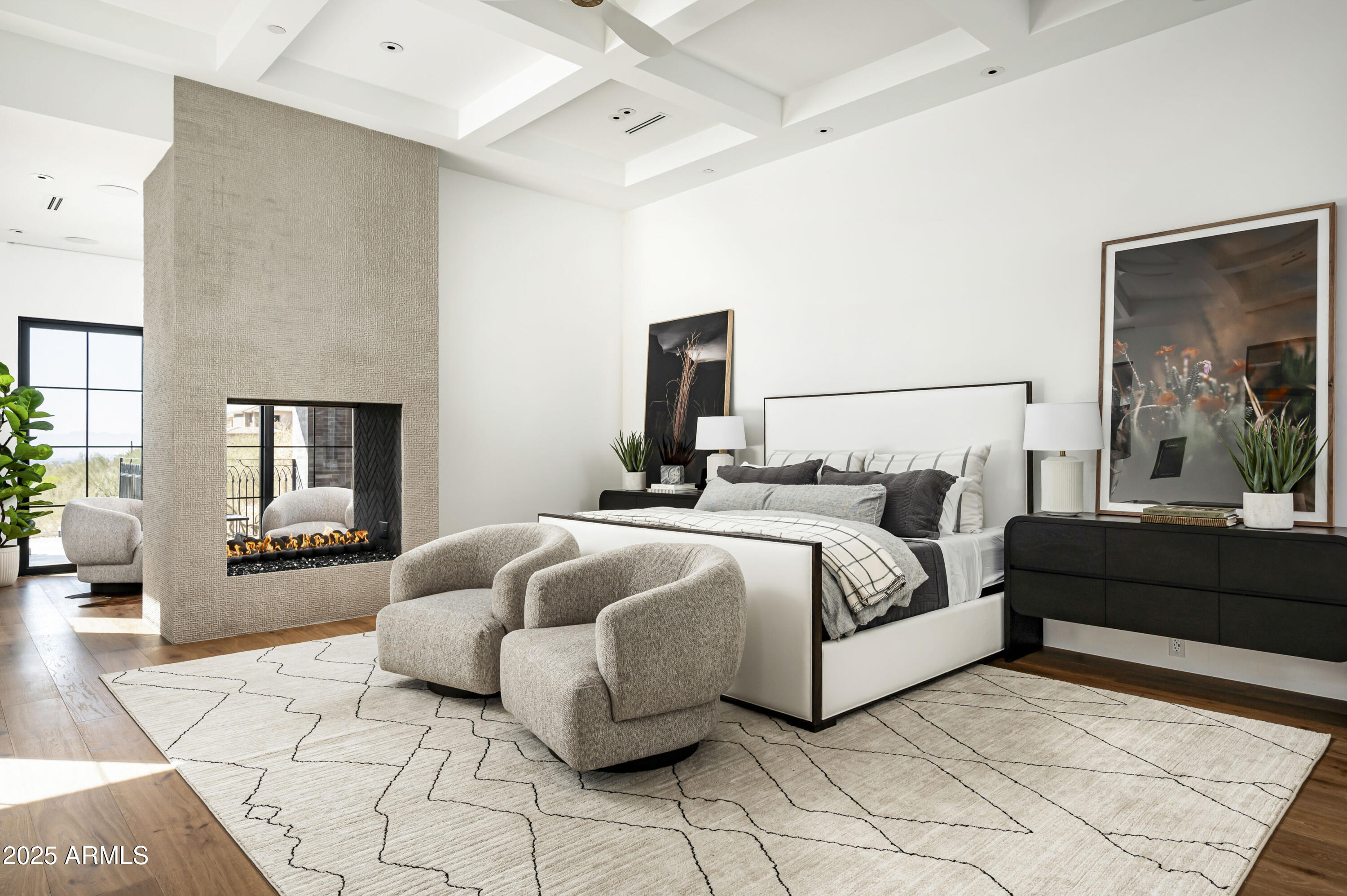 6825 North 39th Place Paradise Valley, AZ 85253 - Photo 20 of 42 Primary Suite