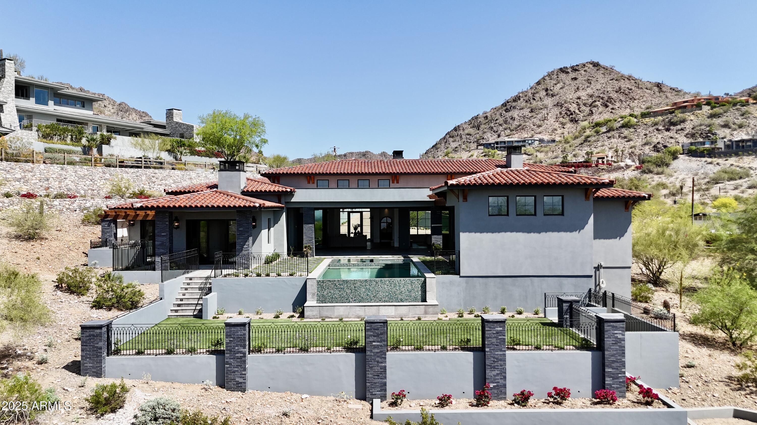 6825 North 39th Place Paradise Valley, AZ 85253 - Photo 3 of 42 Furnishings Available