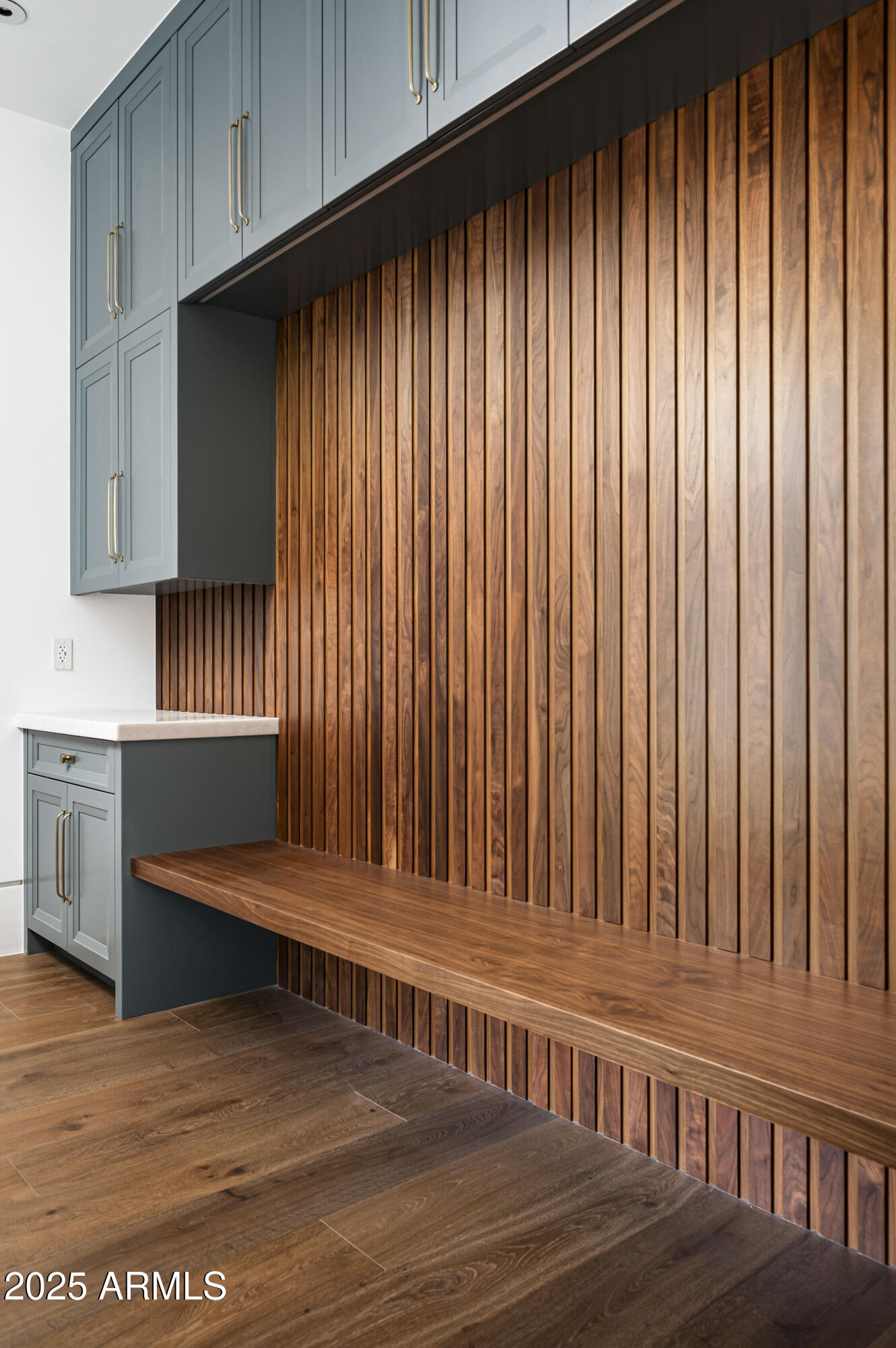 6825 North 39th Place Paradise Valley, AZ 85253 - Photo 32 of 42 Mudroom Key drop