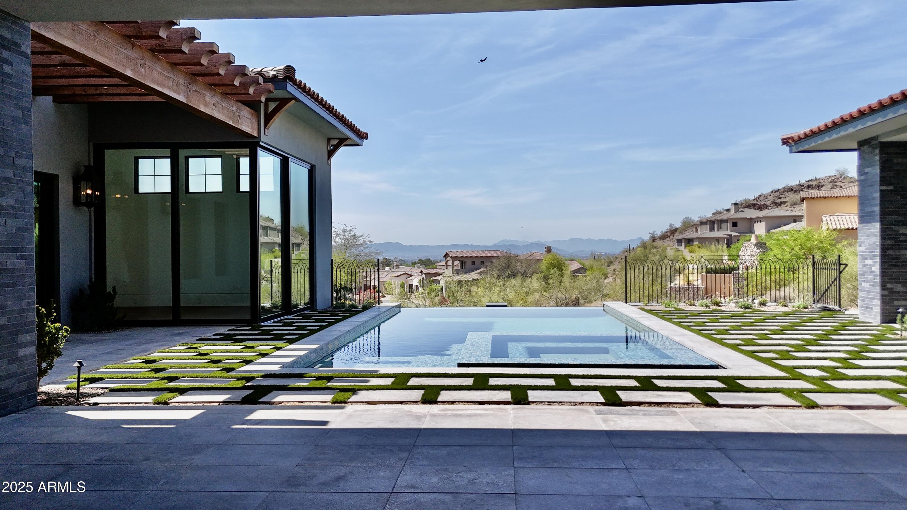 6825 North 39th Place Paradise Valley, AZ 85253 - Photo 4 of 42 DNP Homes | 2025 New Construction