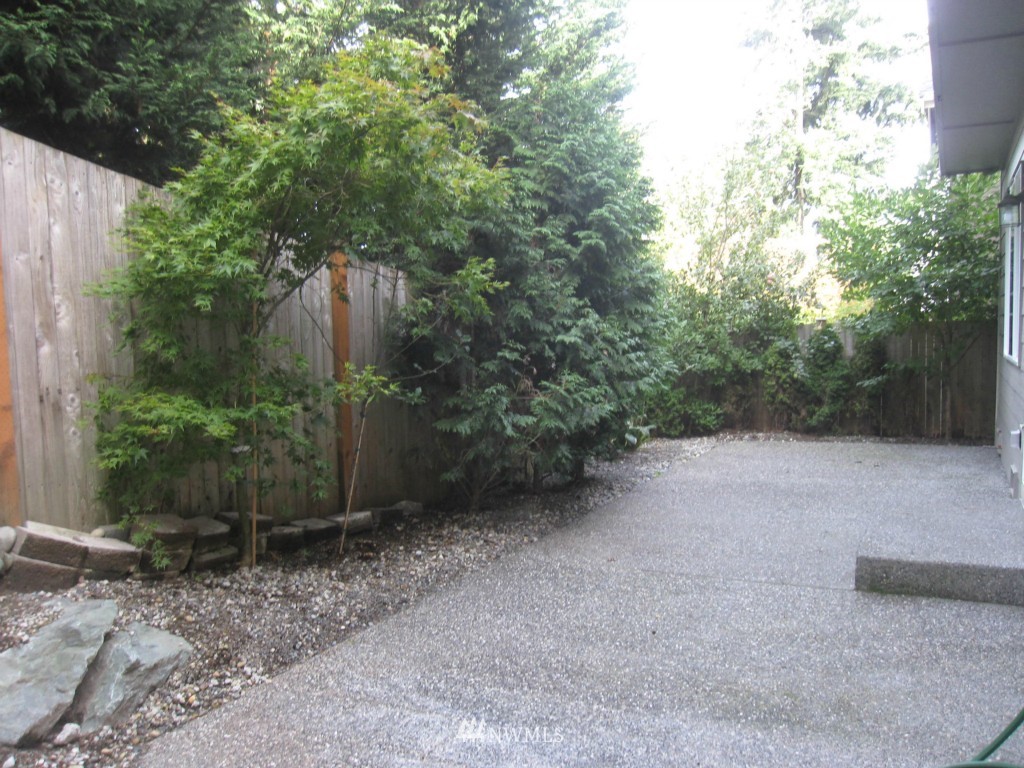 211 161st Place Southeast Bothell, WA 98012 - Photo 14 of 16