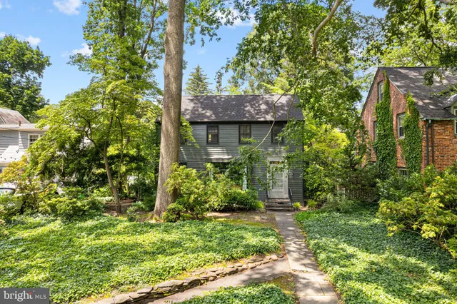 $750,000 | 427 Hopkins Lane, Haddonfield, NJ 08033