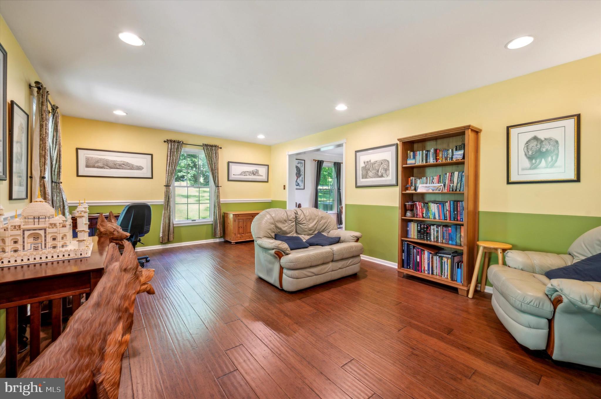 292 Llewelyn Road Chester Heights, PA 19342 - Photo 3 of 26