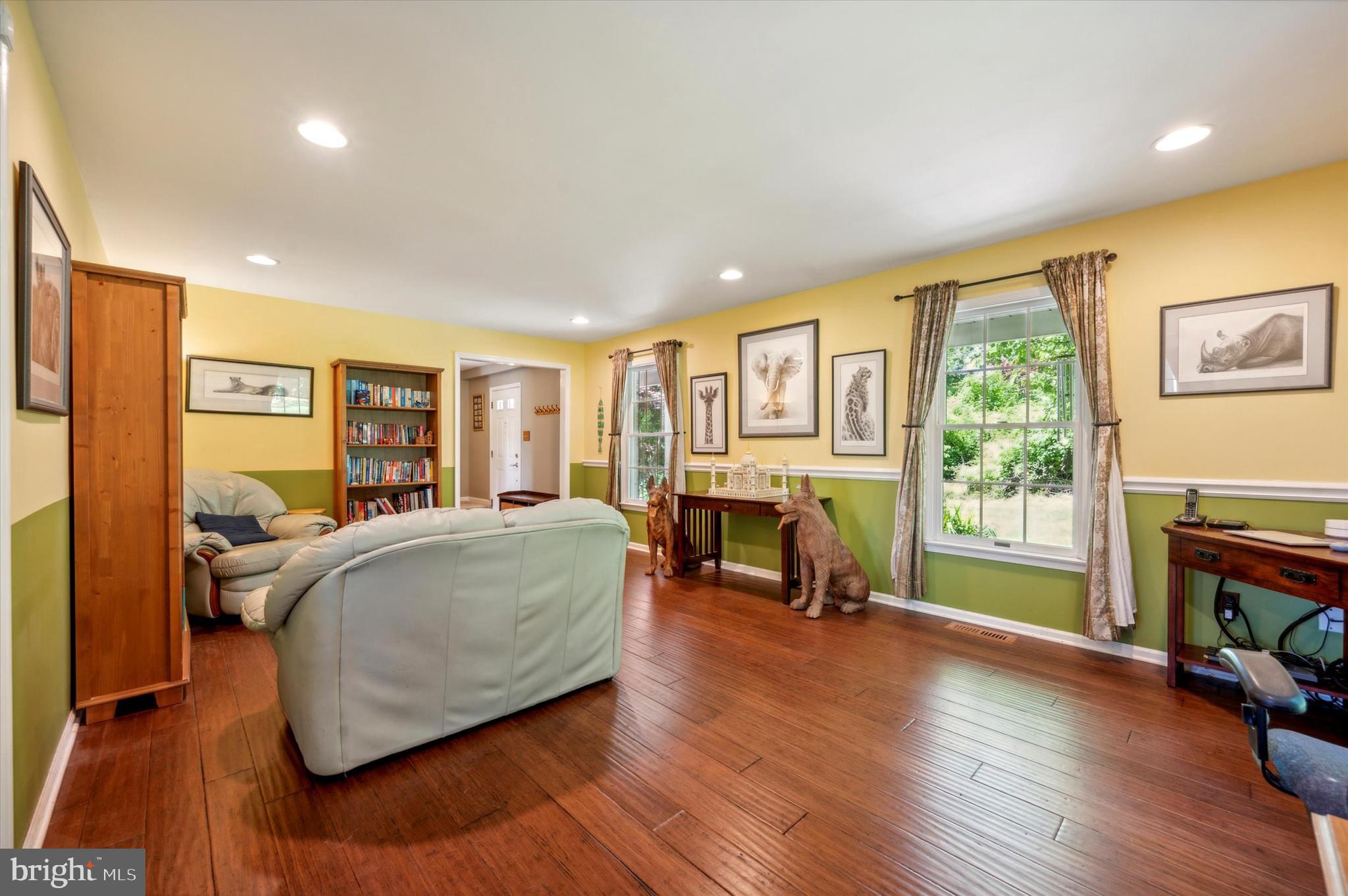 292 Llewelyn Road Chester Heights, PA 19342 - Photo 5 of 26