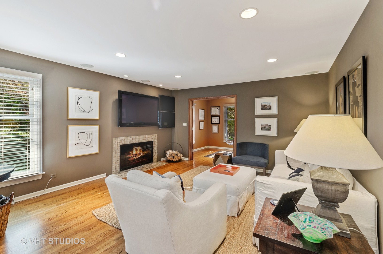 600 Wicklow Road Deerfield, IL 60015 - Photo 3 of 28