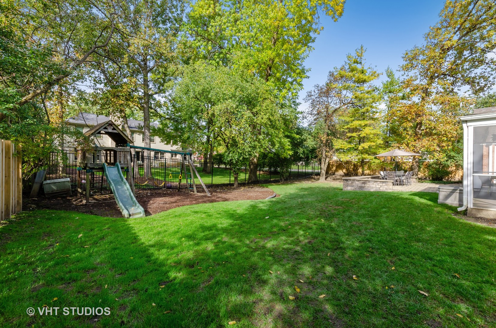 600 Wicklow Road Deerfield, IL 60015 - Photo 25 of 28