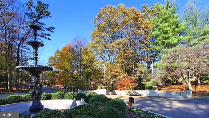 5912 Cove Landing Road, Unit 301 Burke, VA 22015 - Photo 25 of 30