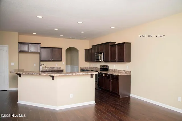 $2,050 | 931 Farmyard Garden Drive, Jacksonville, NC 28546