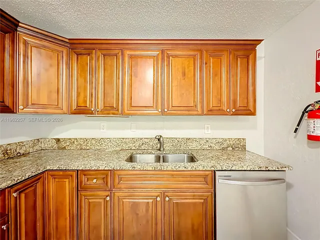 $2,400 | 2751 Northwest 58th Terrace, Unit 1, Lauderhill, FL 33313