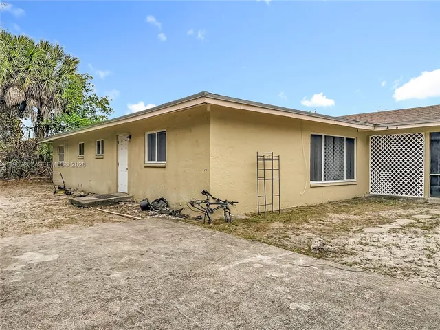 $2,400 | 2751 Northwest 58th Terrace, Unit 1, Lauderhill, FL 33313