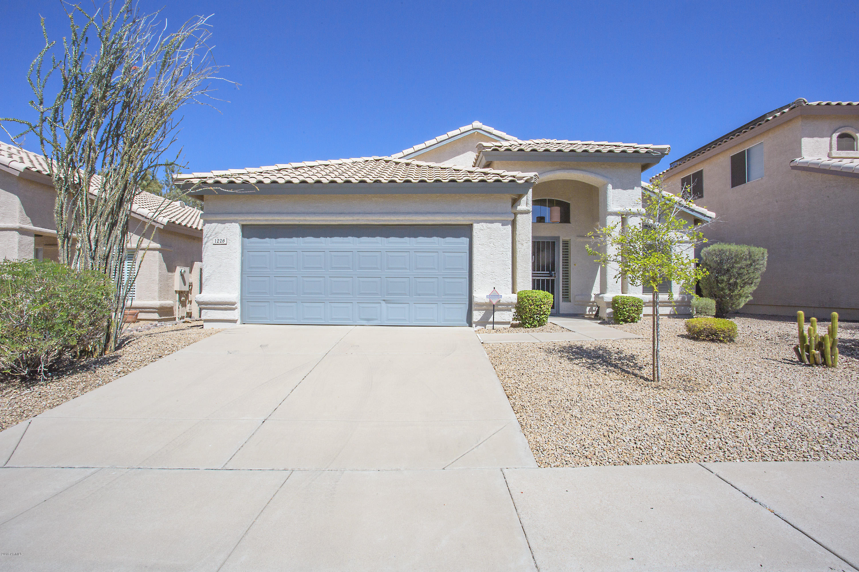 1228 East Redfield Road Phoenix, AZ 85022 - Photo 2 of 37 2