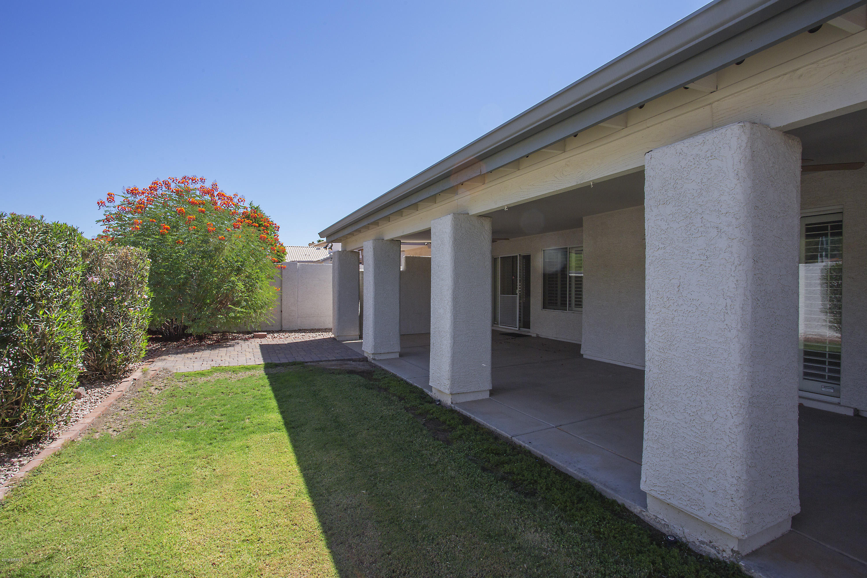 1228 East Redfield Road Phoenix, AZ 85022 - Photo 4 of 37 5