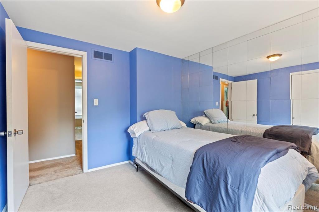 2689 Roseview Drive Rochester Hills, MI 48306 - Photo 41 of 74