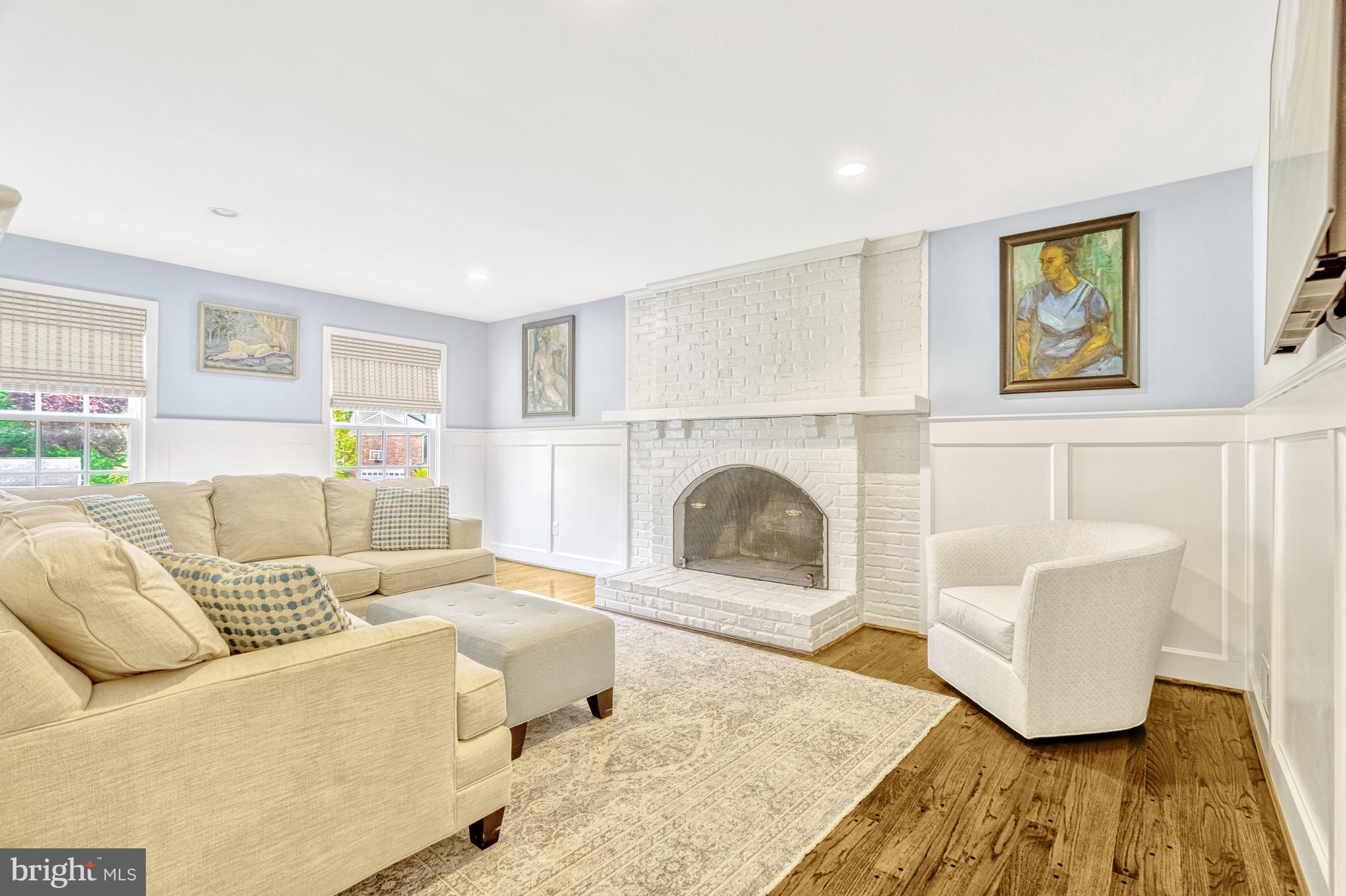 1575 Forest Villa Lane McLean, VA 22101 - Photo 13 of 38 Family Room