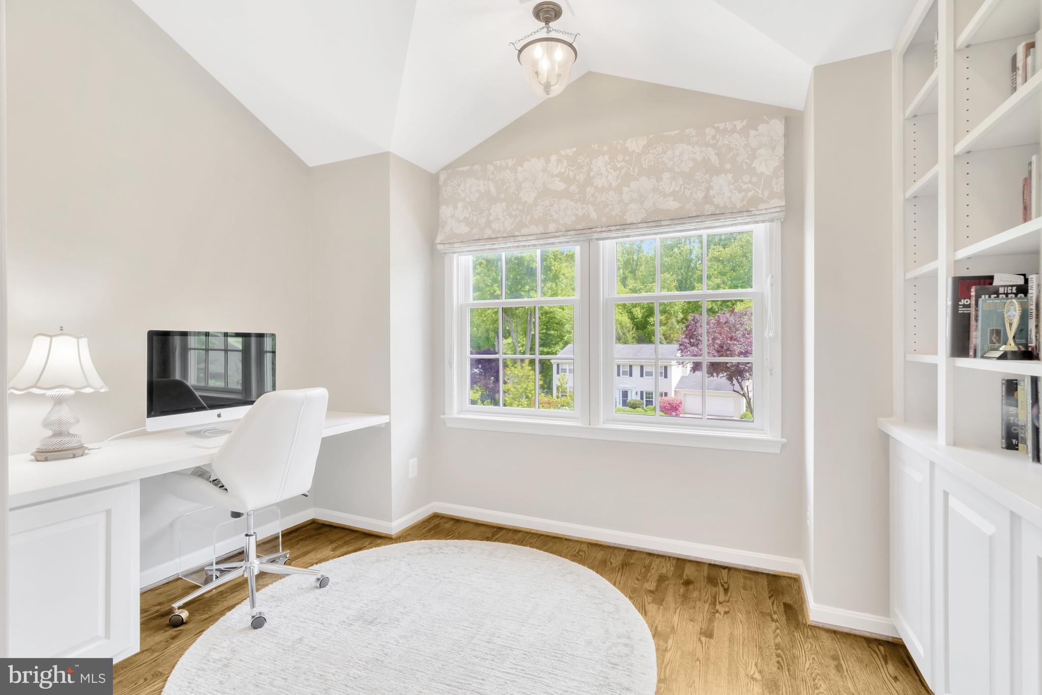 1575 Forest Villa Lane McLean, VA 22101 - Photo 17 of 38 Office