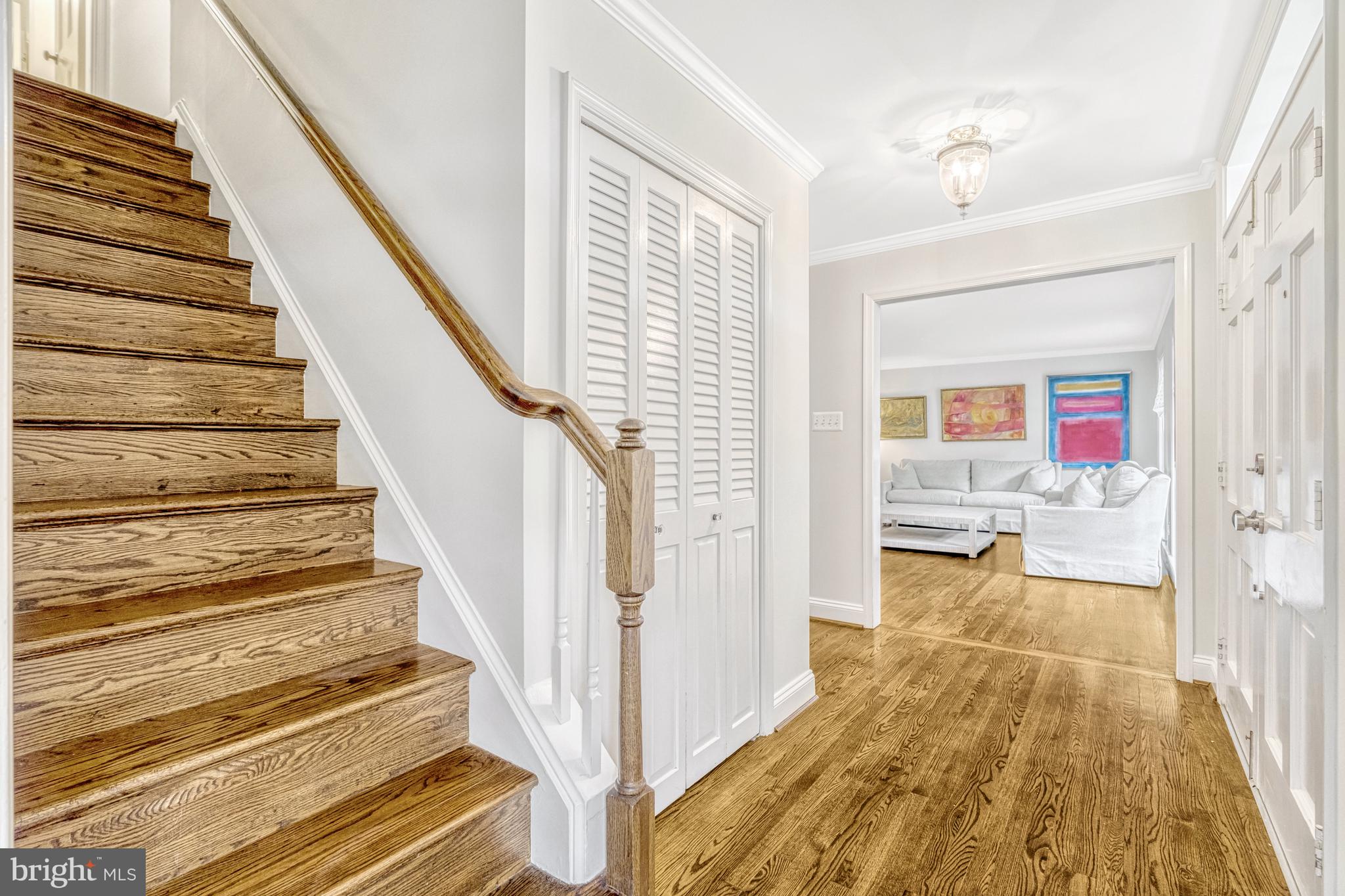 1575 Forest Villa Lane McLean, VA 22101 - Photo 2 of 38 Foyer