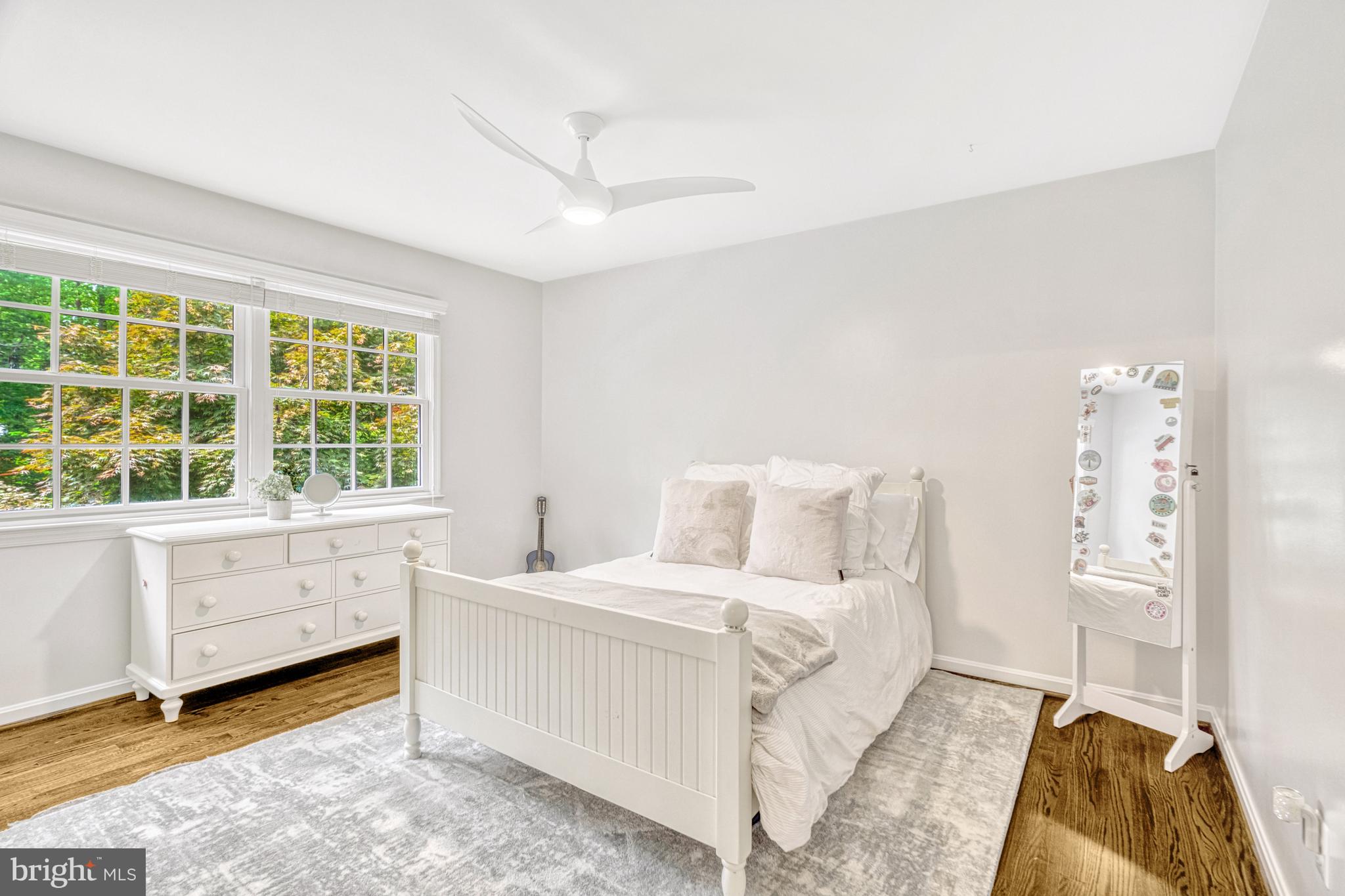 1575 Forest Villa Lane McLean, VA 22101 - Photo 23 of 38 Bedroom