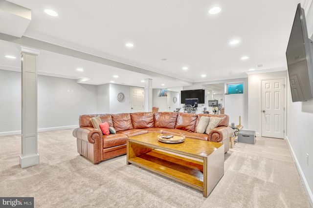 $1,812,000 | 1575 Forest Villa Lane, McLean, VA 22101