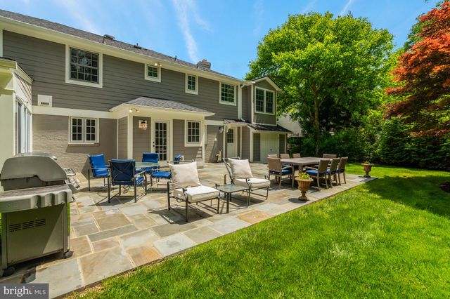 $1,812,000 | 1575 Forest Villa Lane, McLean, VA 22101