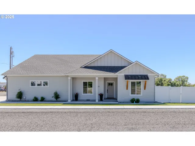 $549,950 | 665 Browndell Lane, Stanfield, OR 97875