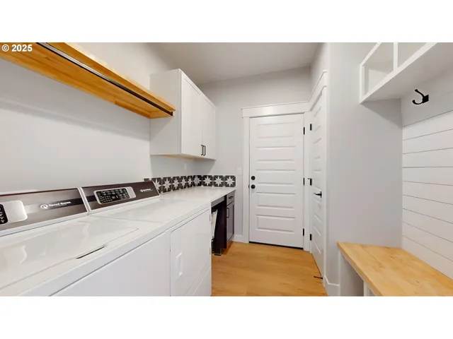 $549,950 | 665 Browndell Lane, Stanfield, OR 97875