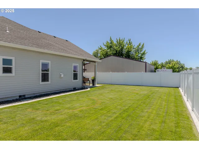 $549,950 | 665 Browndell Lane, Stanfield, OR 97875