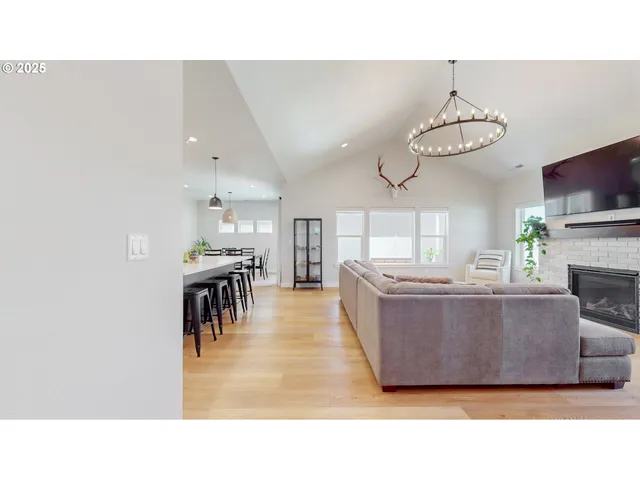 $549,950 | 665 Browndell Lane, Stanfield, OR 97875