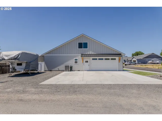 $549,950 | 665 Browndell Lane, Stanfield, OR 97875