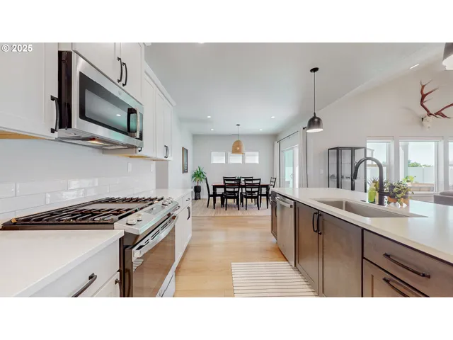 $549,950 | 665 Browndell Lane, Stanfield, OR 97875