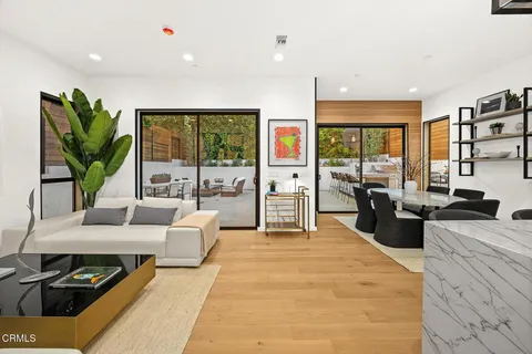 $2,499,000 | 10747 Valleyheart Drive, Studio City, CA 91604