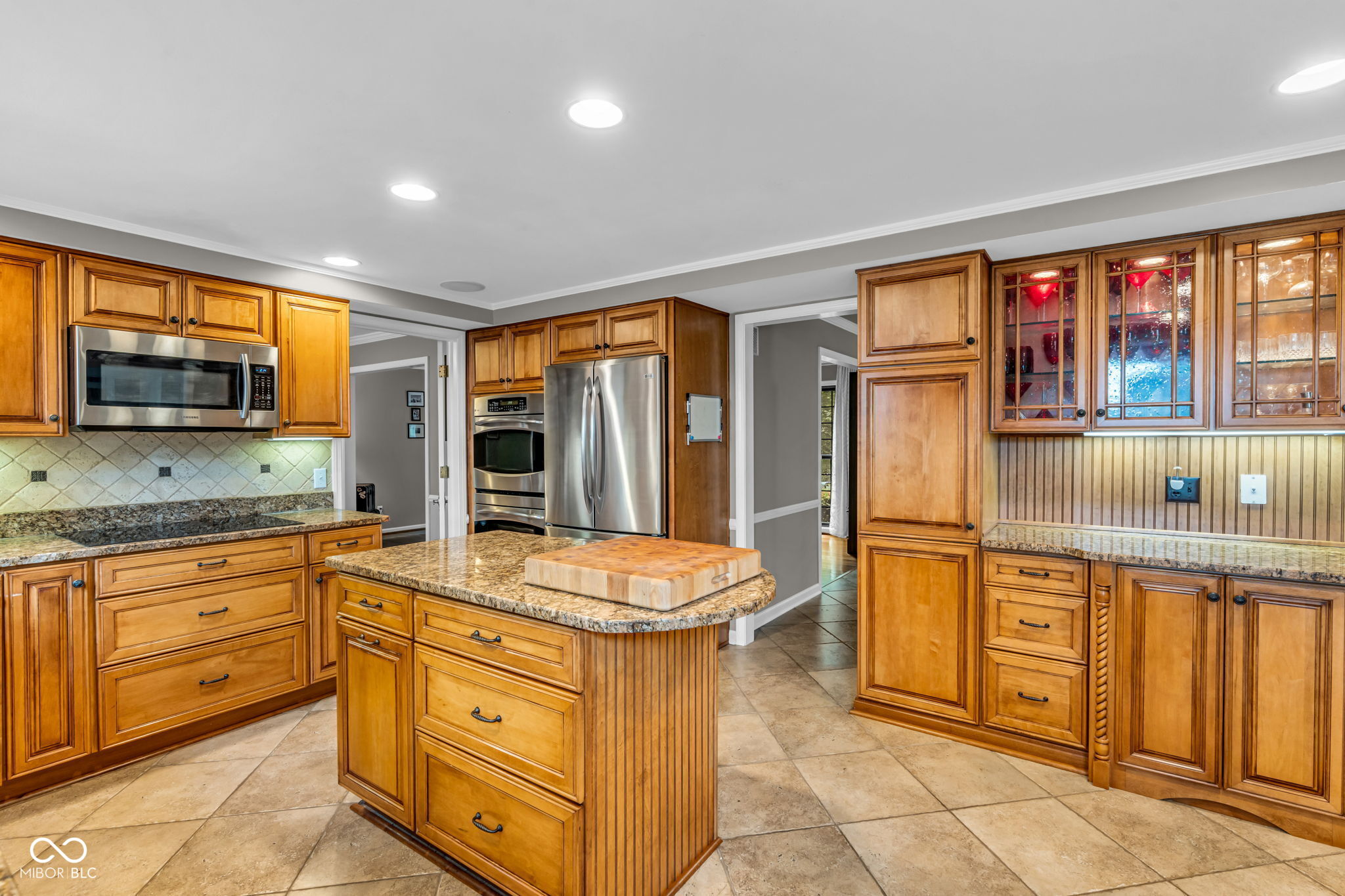 1213 Alderly Road Indianapolis, IN 46260 - Photo 19 of 65