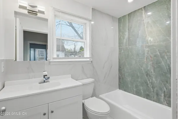 $4,850 | 24 Hollow Wood Lane, Unit 2, Greenwich, CT 06831
