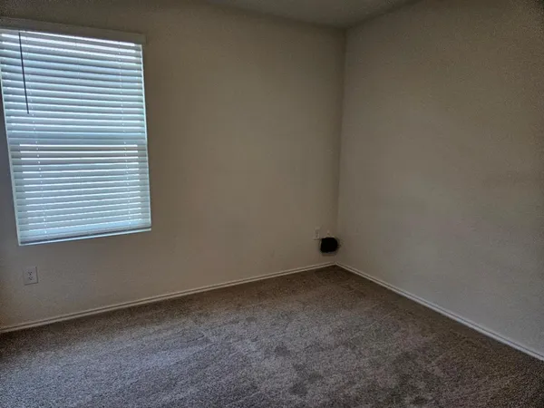 $1,760 | 19405 Bear Grass Drive, Elgin, TX 78621
