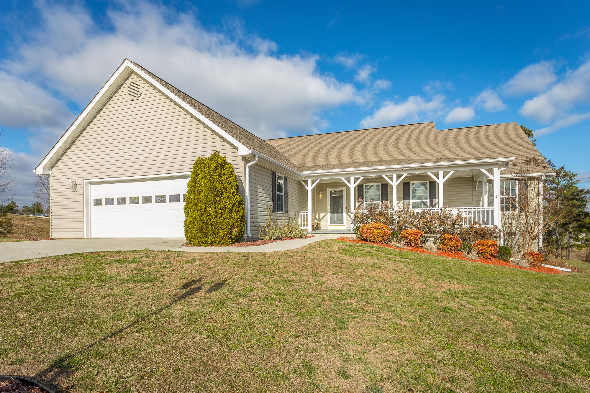 514 Hazelwood Road Dayton, TN 37321 - Photo 1 of 34 514 Hazelwood Drive-48