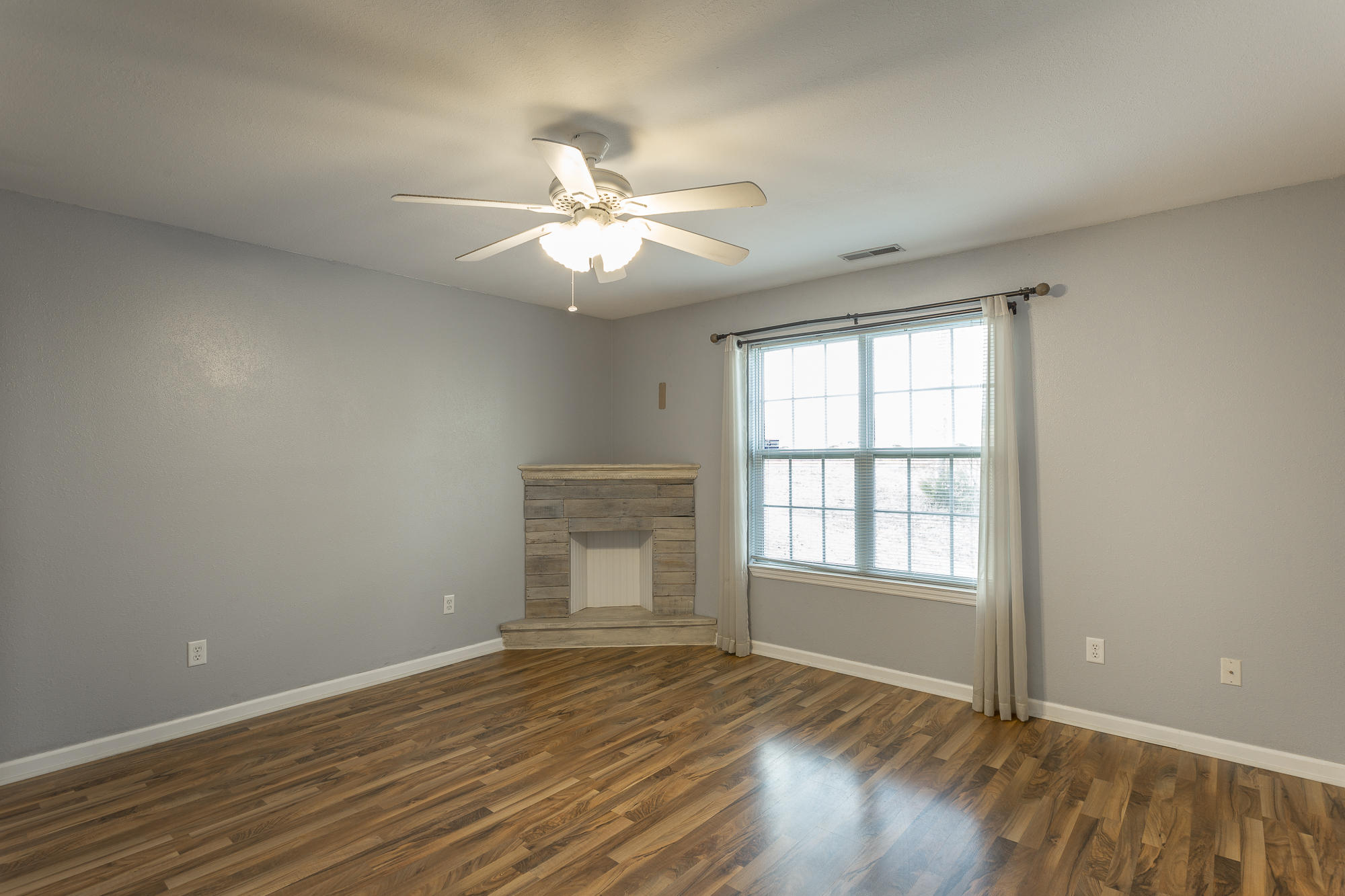 514 Hazelwood Road Dayton, TN 37321 - Photo 15 of 34 514 Hazelwood Drive-23