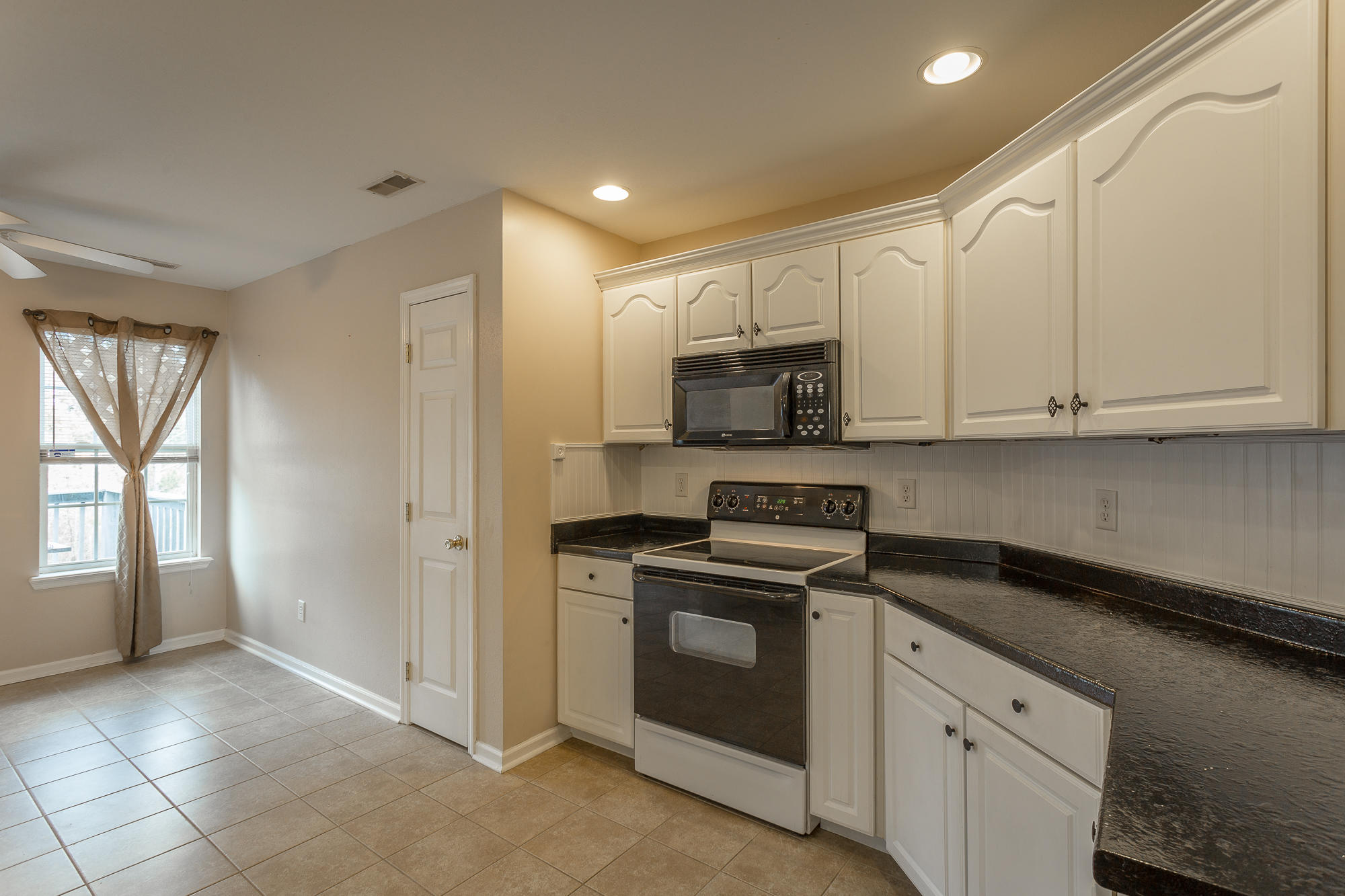 514 Hazelwood Road Dayton, TN 37321 - Photo 8 of 34 514 Hazelwood Drive-11
