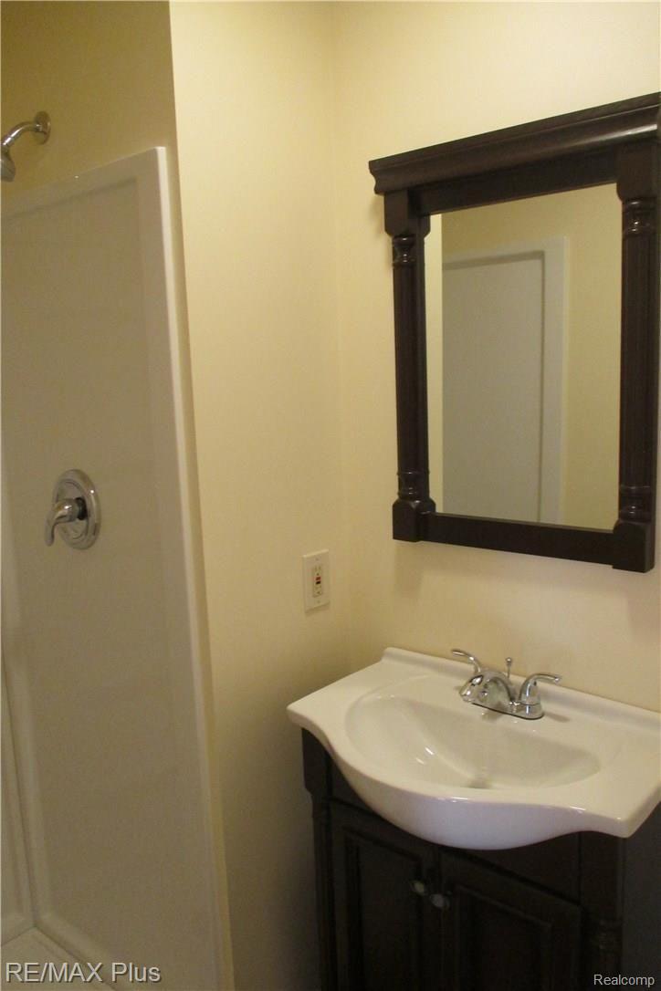 5209 Lippincott Road Lapeer, MI 48446 - Photo 12 of 38 IMG_2611.JPG