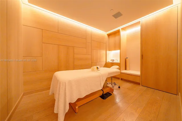 $50,000,000 | 6893 Fisher Island Drive, Unit LPH 6893, Miami Beach, FL 33109