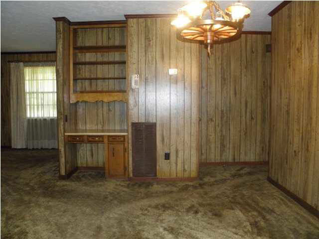 107 Middle Ridge Drive Florence, MS 39073 - Photo 5 of 15 Photo 5