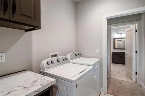 $685,000 | 1908 Northeast Catalina Avenue, Lee's Summit, MO 64064
