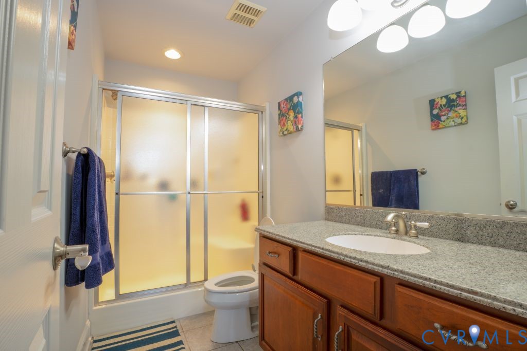 14319 Blunts Bridge Road Ashland, VA 23005 - Photo 24 of 50 Ensuite bathroom for Bedroom 2