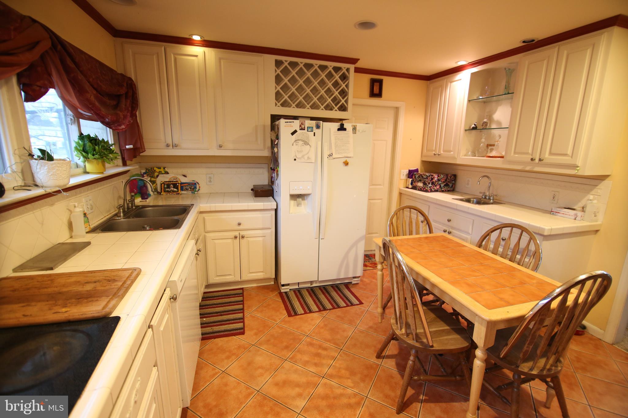 58 Rain Lily Road Levittown, PA 19056 - Photo 4 of 27 Gallery Image 4