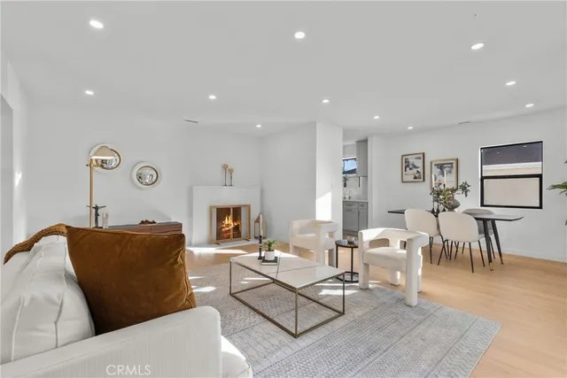 $1,495,000 | 1724 South Fairfax Avenue, Los Angeles, CA 90019