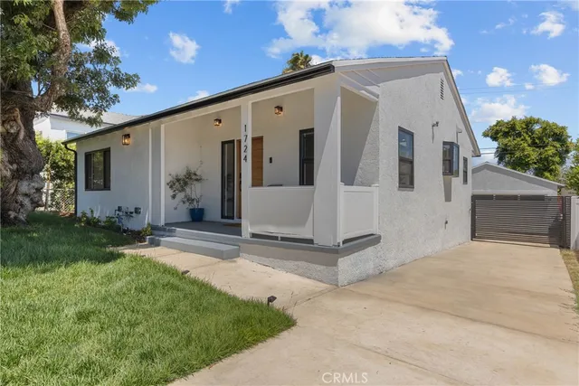 $1,495,000 | 1724 South Fairfax Avenue, Los Angeles, CA 90019