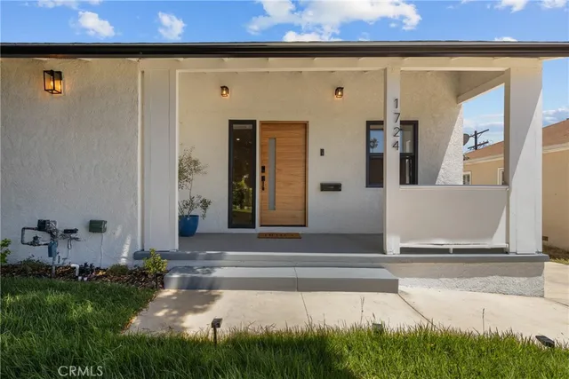 $1,495,000 | 1724 South Fairfax Avenue, Los Angeles, CA 90019