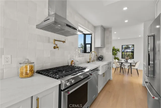 $1,495,000 | 1724 South Fairfax Avenue, Los Angeles, CA 90019