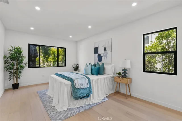 $1,495,000 | 1724 South Fairfax Avenue, Los Angeles, CA 90019
