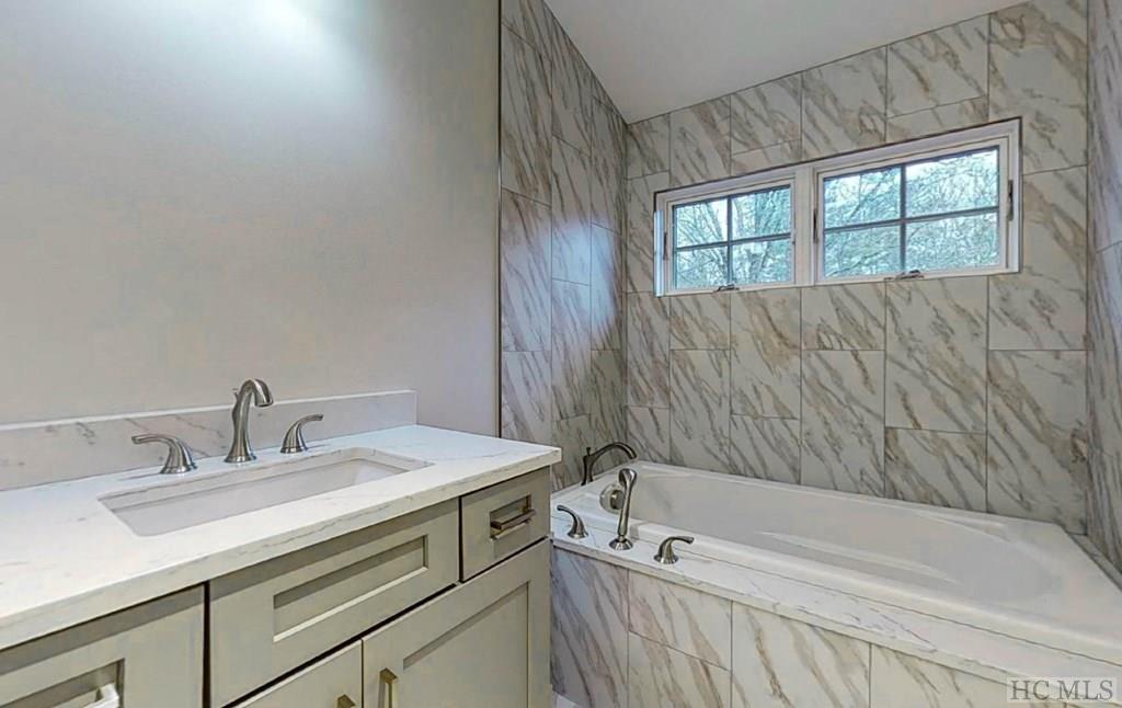 12 Hemlock Ridge Highlands, NC 28741 - Photo 33 of 42 Gallery Image 33